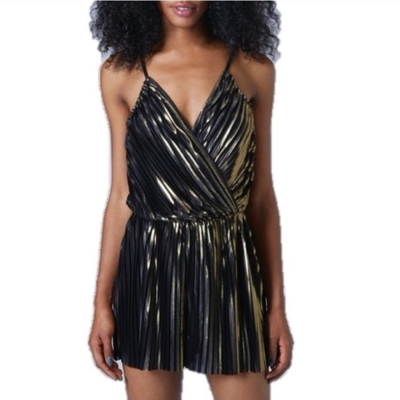 Topshop Gold and Black romper sz 2 spaghetti strap - Picture 1 of 6